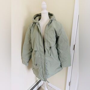 NWT women's sage green hooded parka jacket with a drawstring waist and plush fle